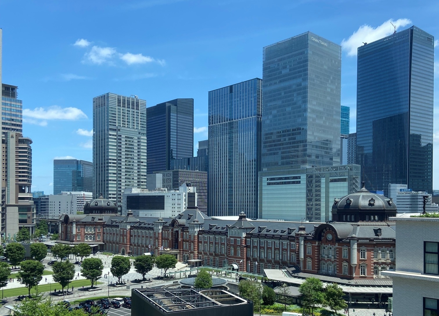 Tokyo station from office